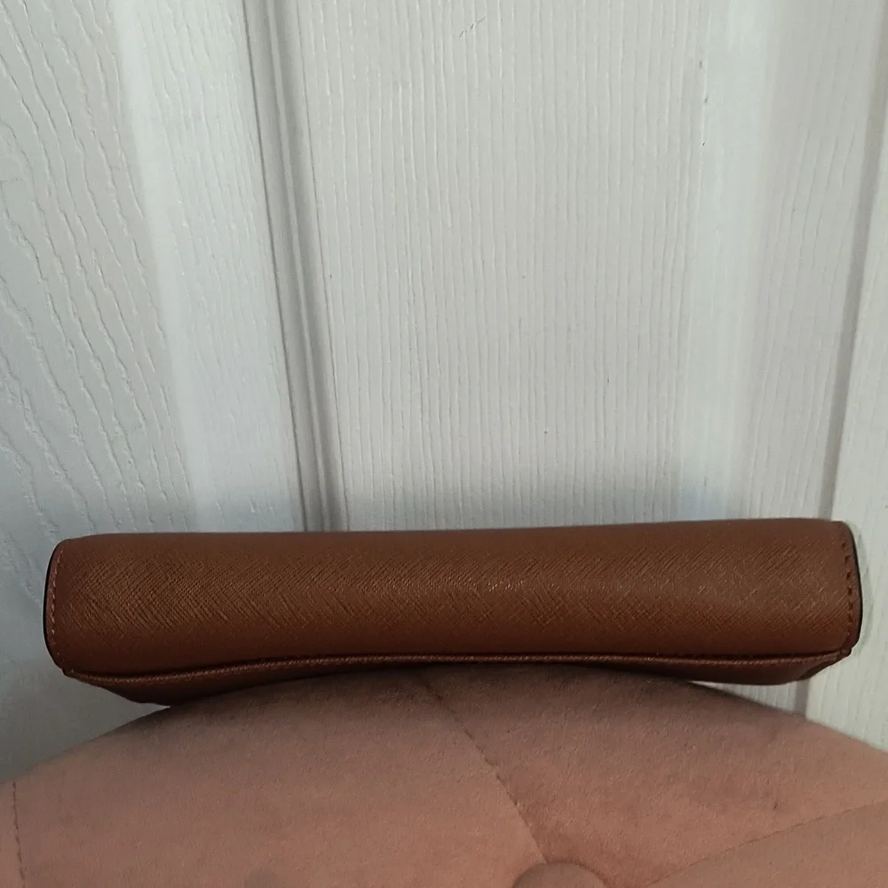 Michael Kors Jet Set Large Wallet - Picture 6 of 13